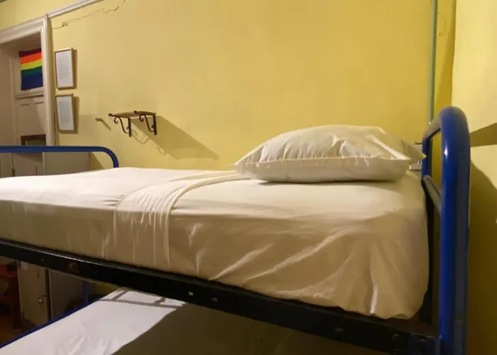 Hostel Home